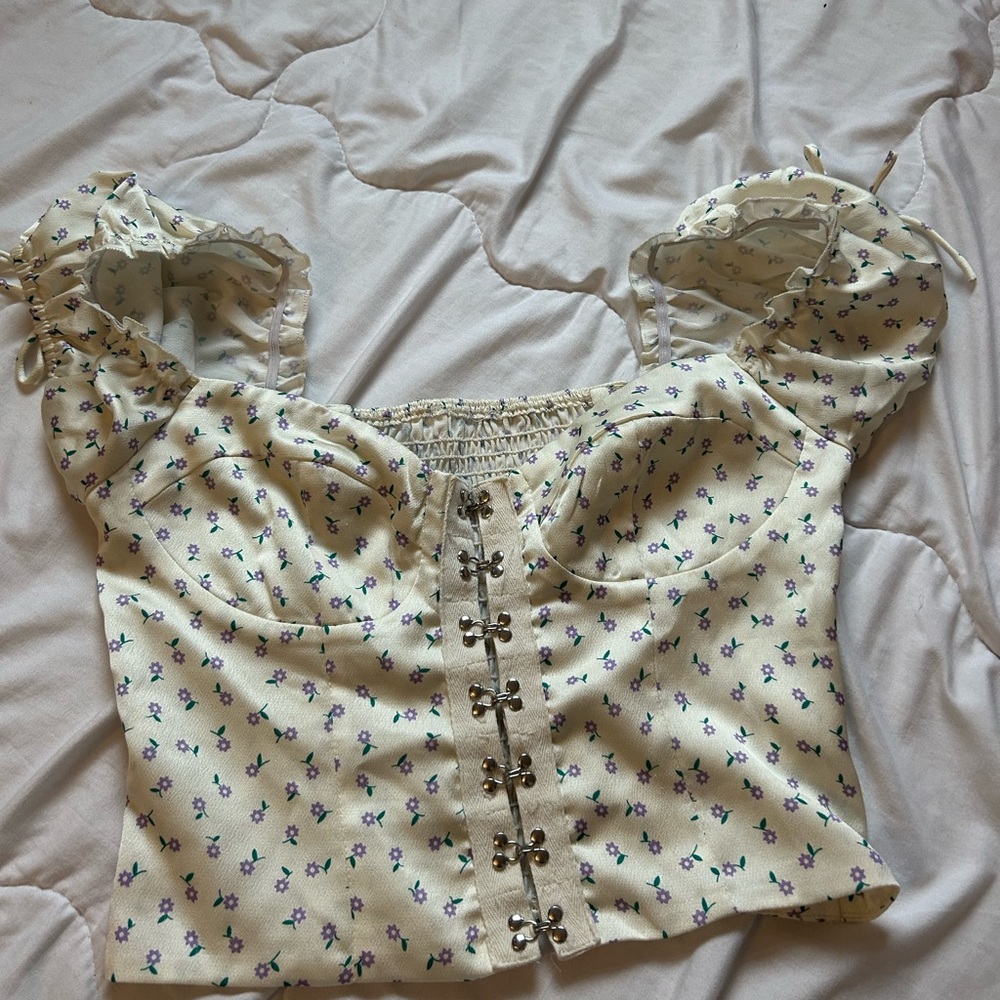 white button floral crop top